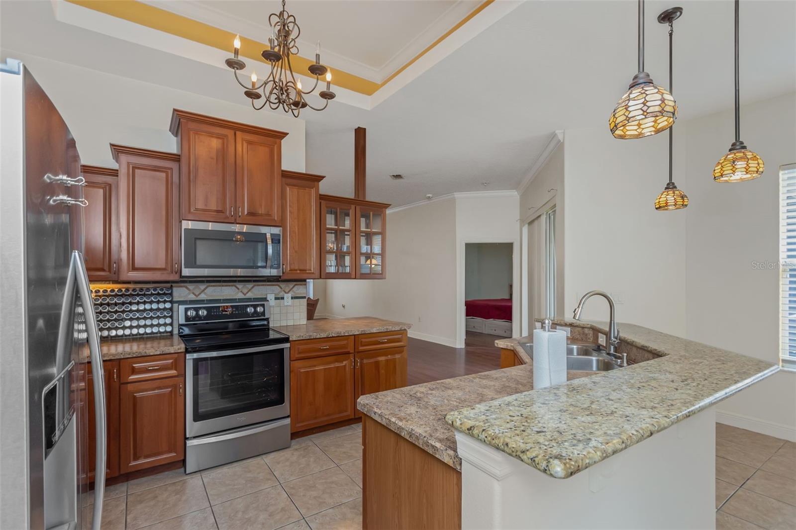 8265 WILD OAKS CIR, LARGO, FL, 33773
