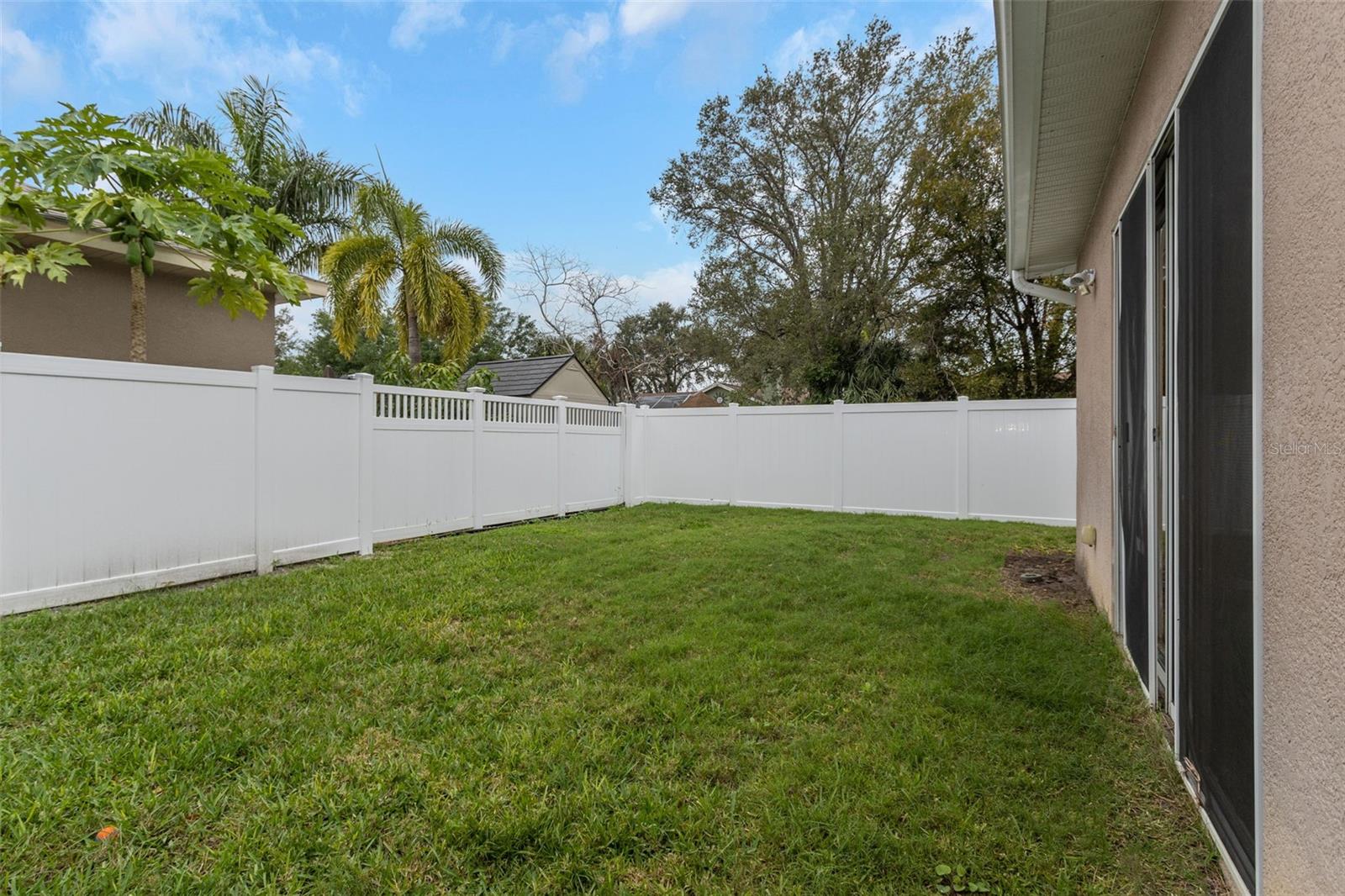 8265 WILD OAKS CIR, LARGO, FL, 33773