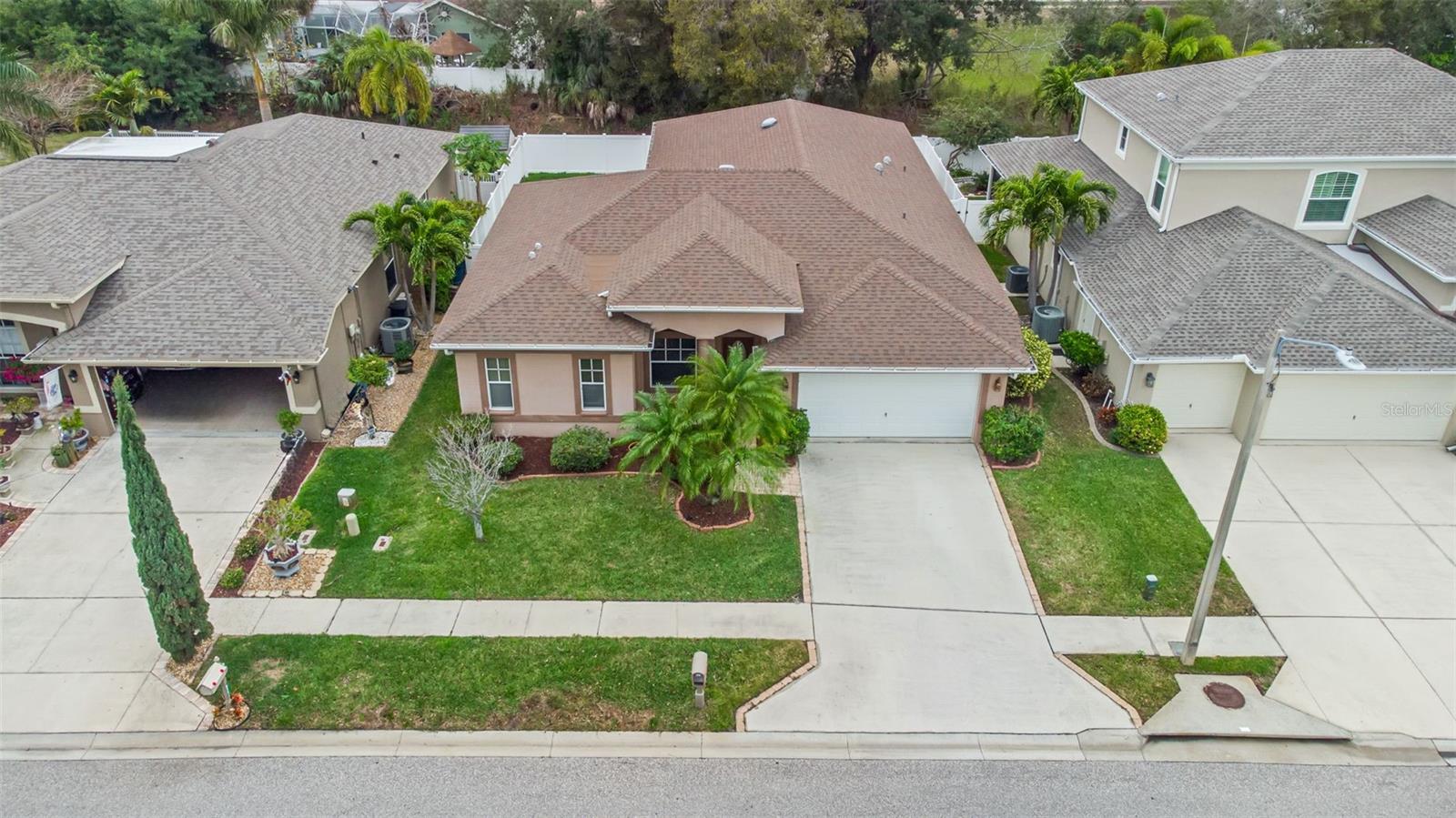 8265 WILD OAKS CIR, LARGO, FL, 33773