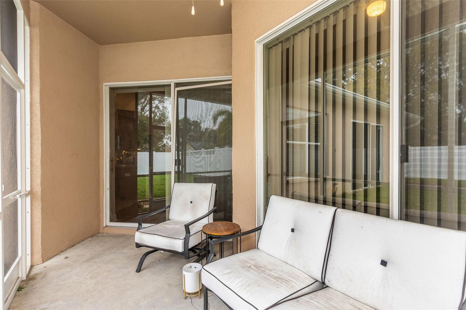 8265 WILD OAKS CIR, LARGO, FL, 33773