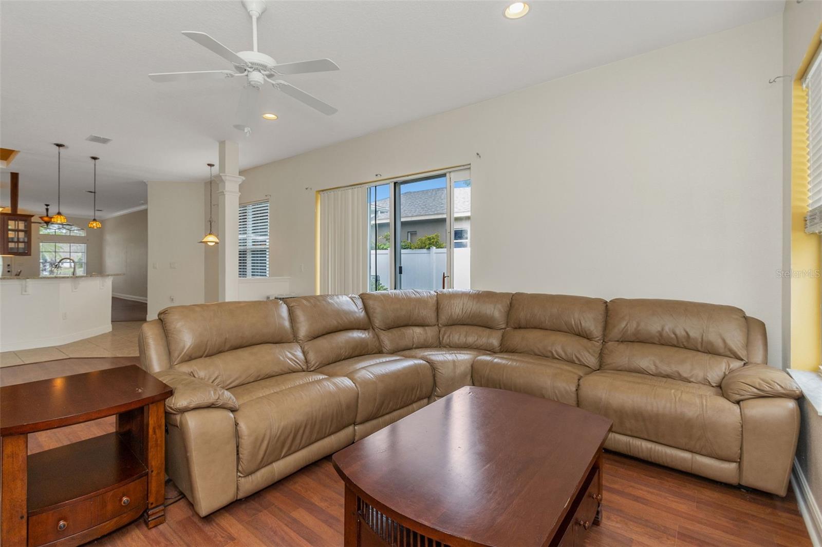 8265 WILD OAKS CIR, LARGO, FL, 33773