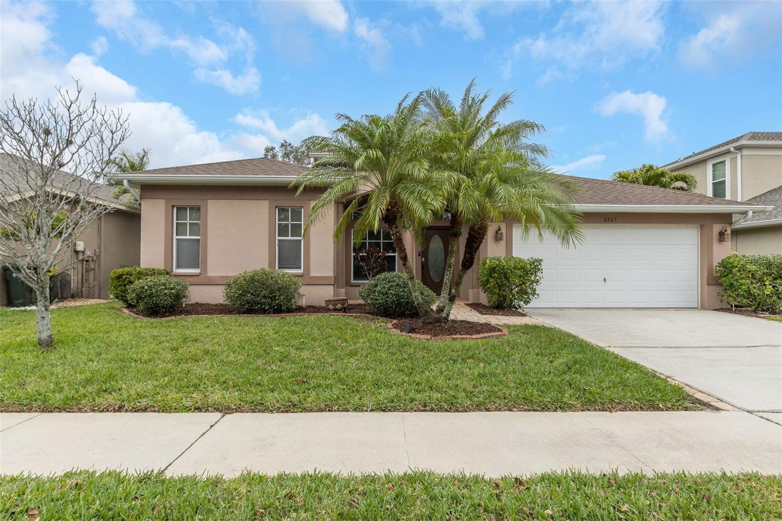 8265 WILD OAKS CIR, LARGO, FL, 33773