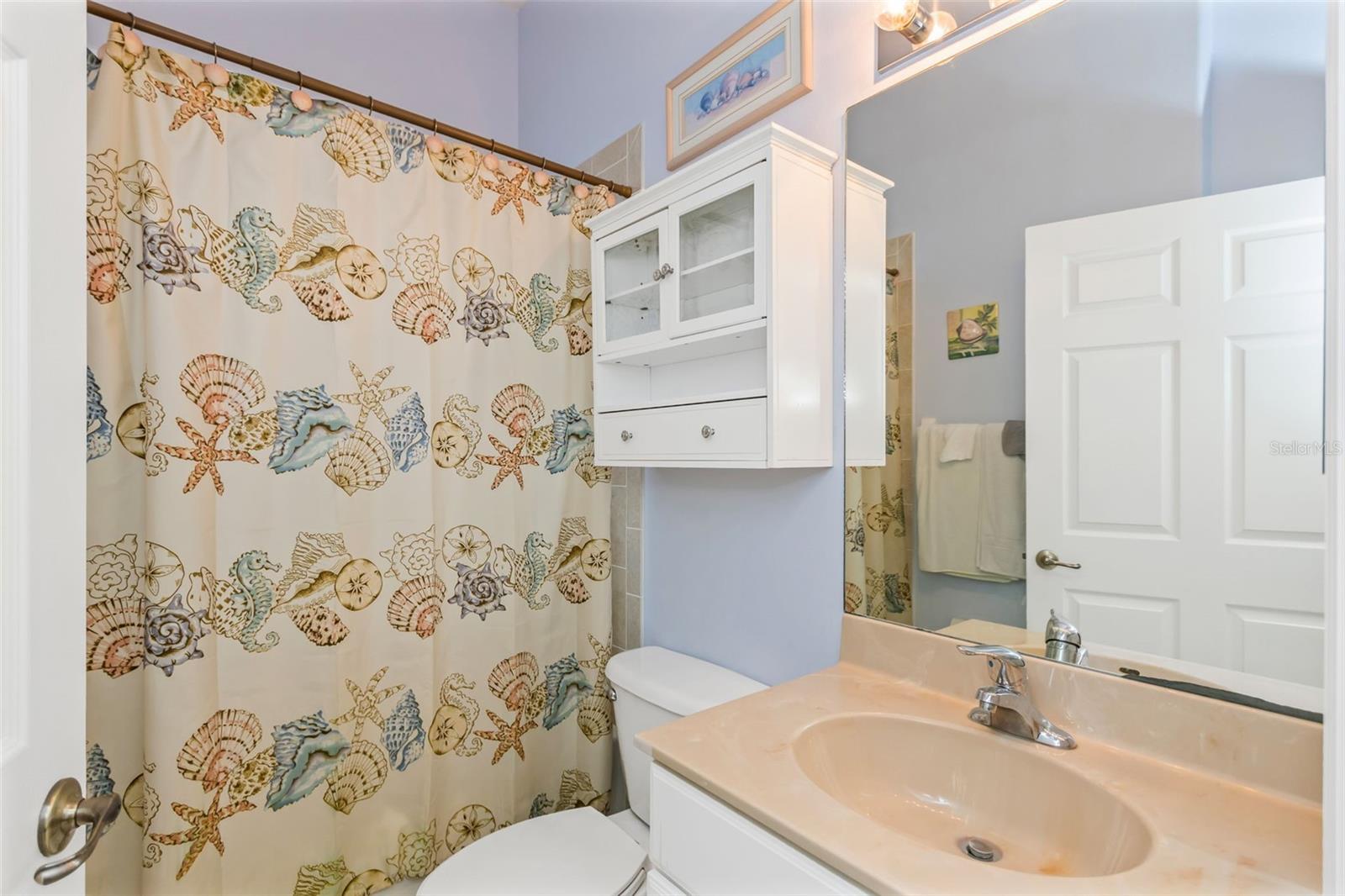 8265 WILD OAKS CIR, LARGO, FL, 33773