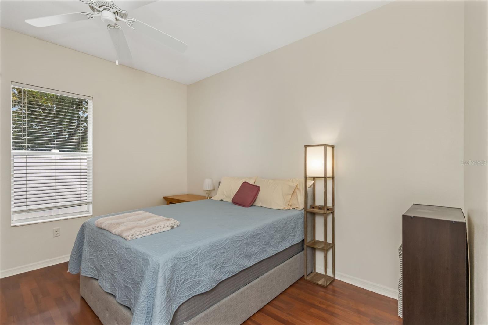 8265 WILD OAKS CIR, LARGO, FL, 33773
