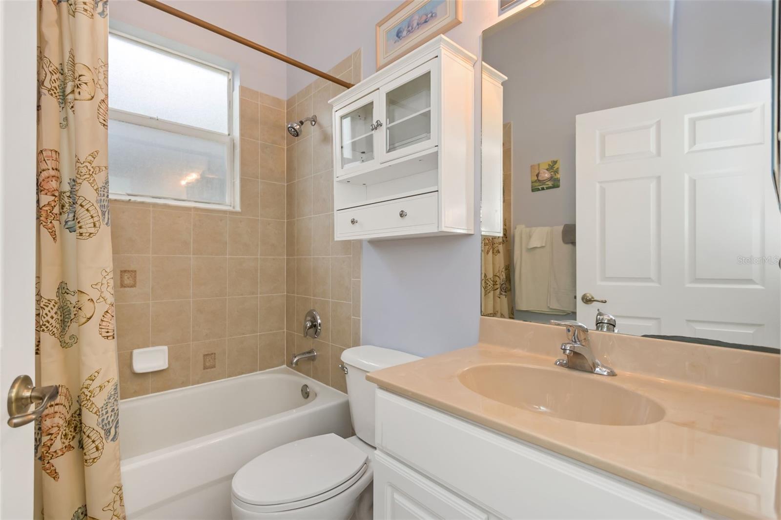 8265 WILD OAKS CIR, LARGO, FL, 33773