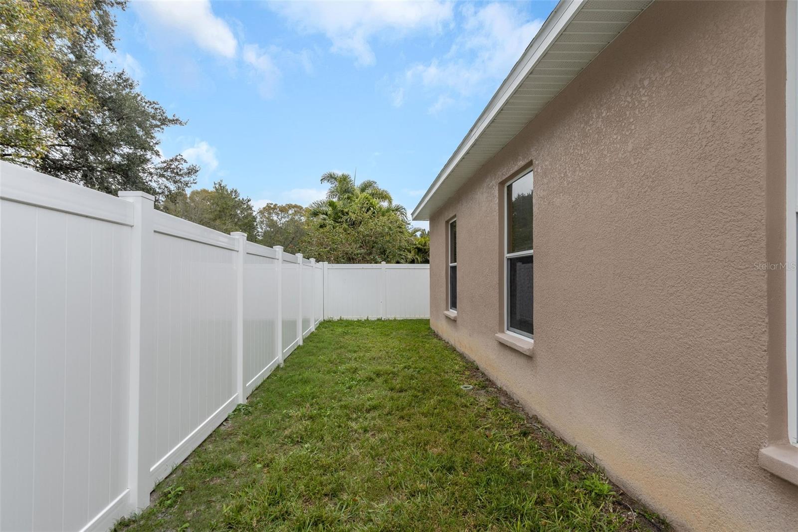 8265 WILD OAKS CIR, LARGO, FL, 33773