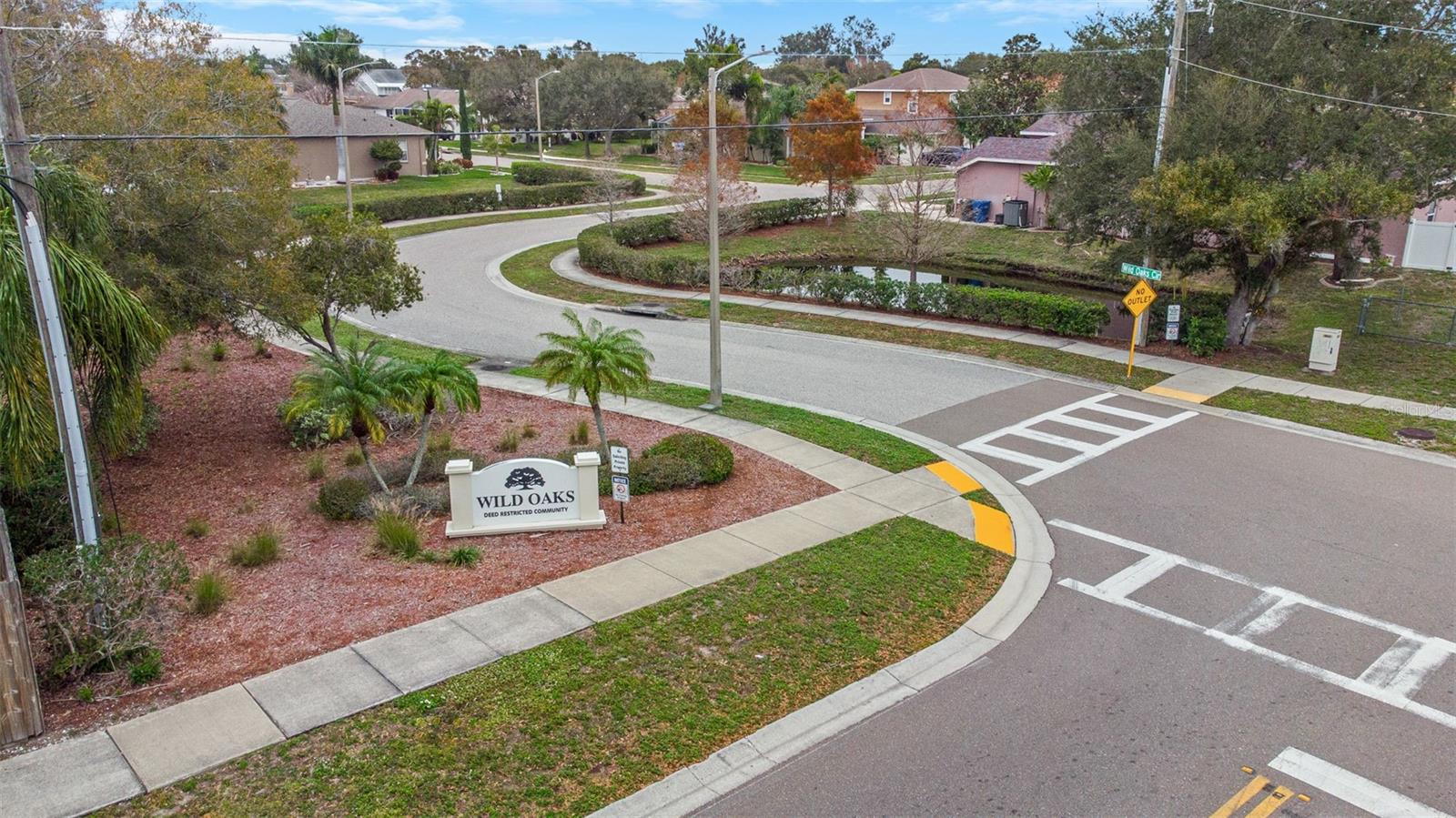 8265 WILD OAKS CIR, LARGO, FL, 33773