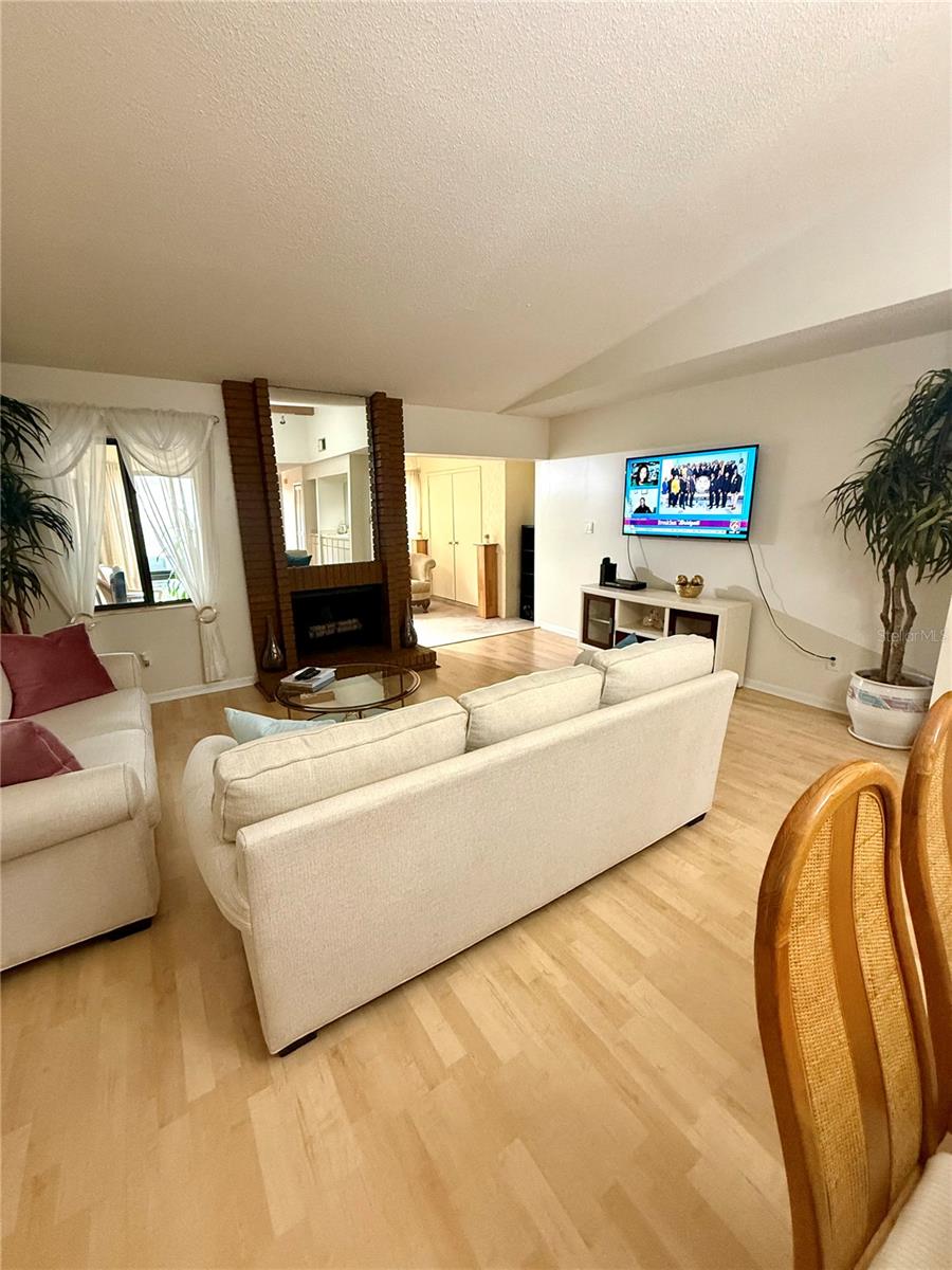 9 ESCONDIDO CIR #88, ALTAMONTE SPRINGS, FL, 32701