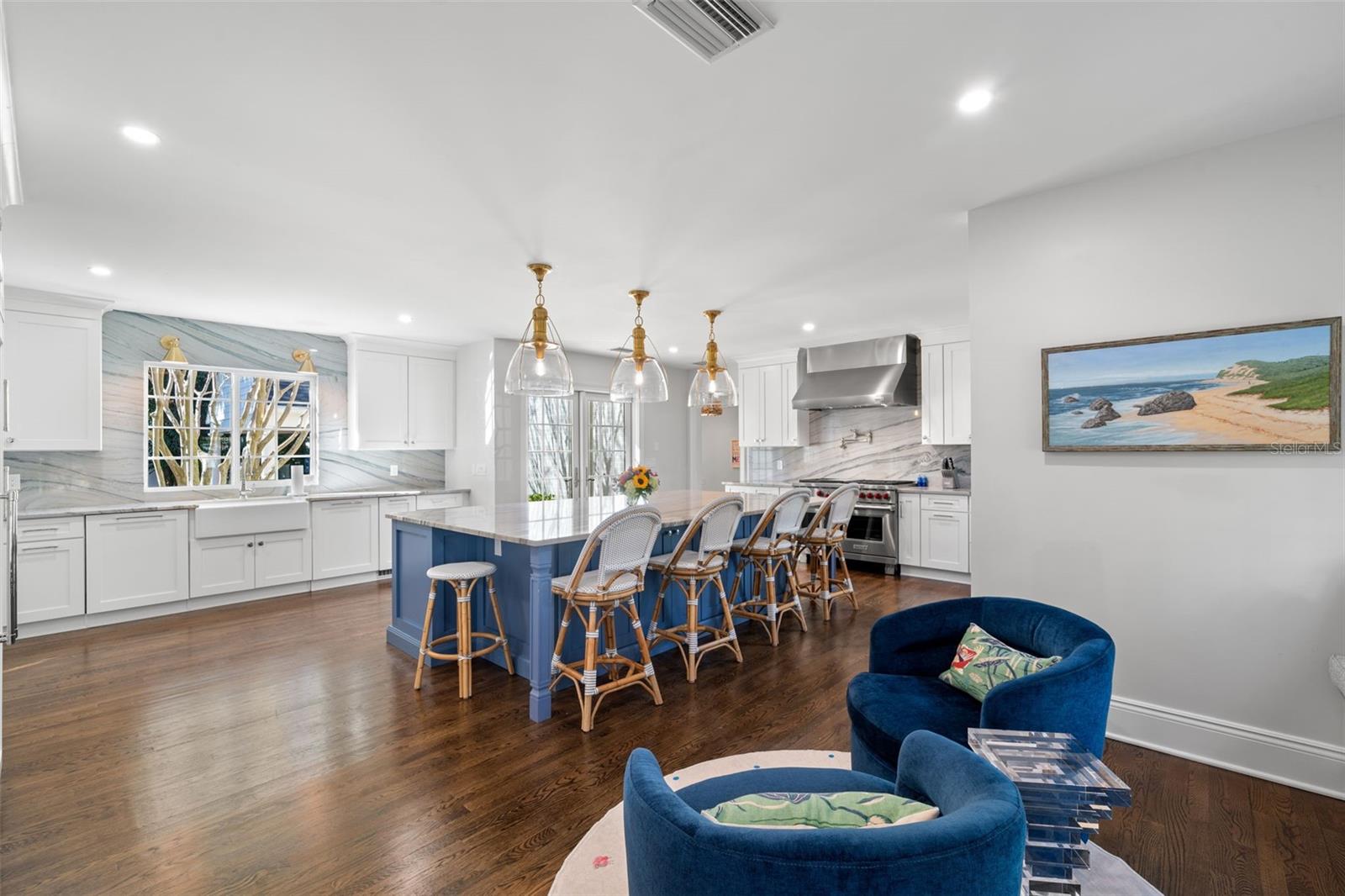 3412 W MCKAY AVE, TAMPA, FL, 33609