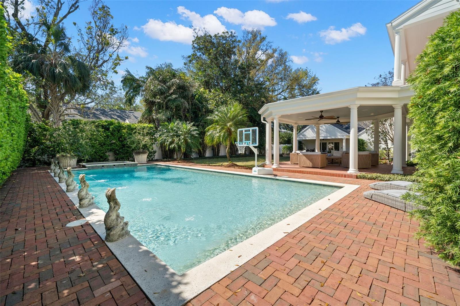 3412 W MCKAY AVE, TAMPA, FL, 33609