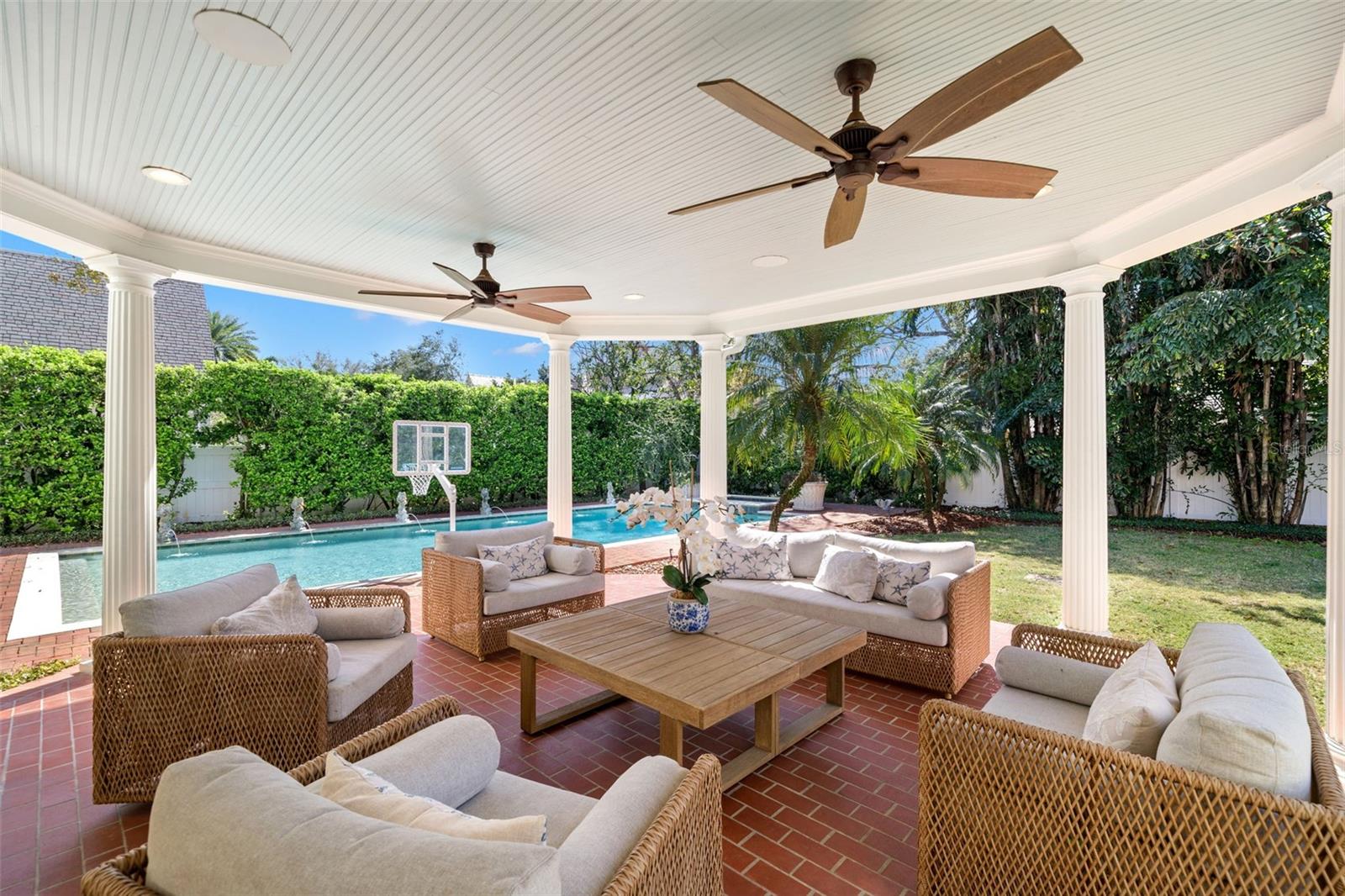 3412 W MCKAY AVE, TAMPA, FL, 33609