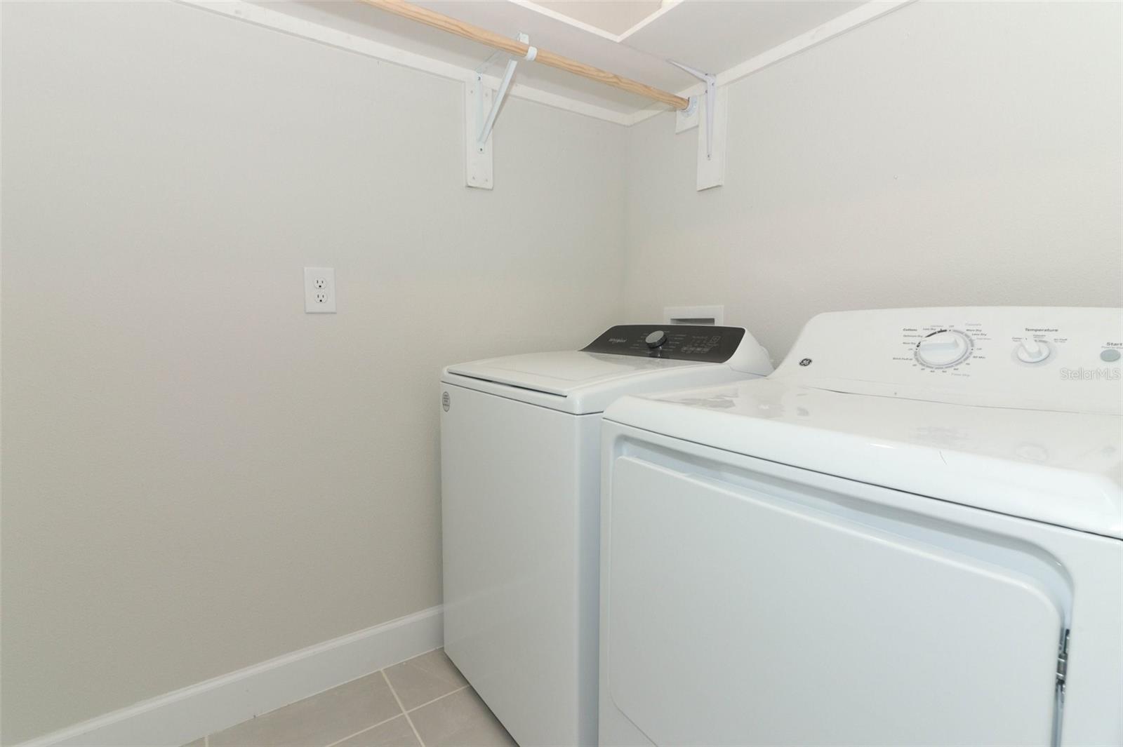 1949 VICTORIA ST, DAVENPORT, FL, 33837