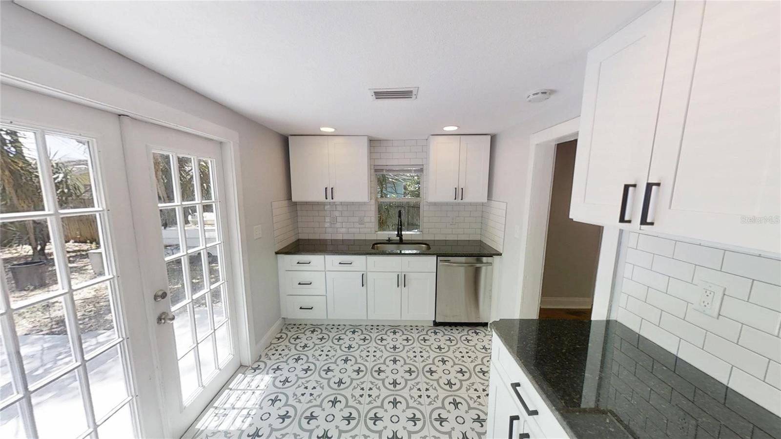 1816 34TH AVE N, ST PETERSBURG, FL, 33713