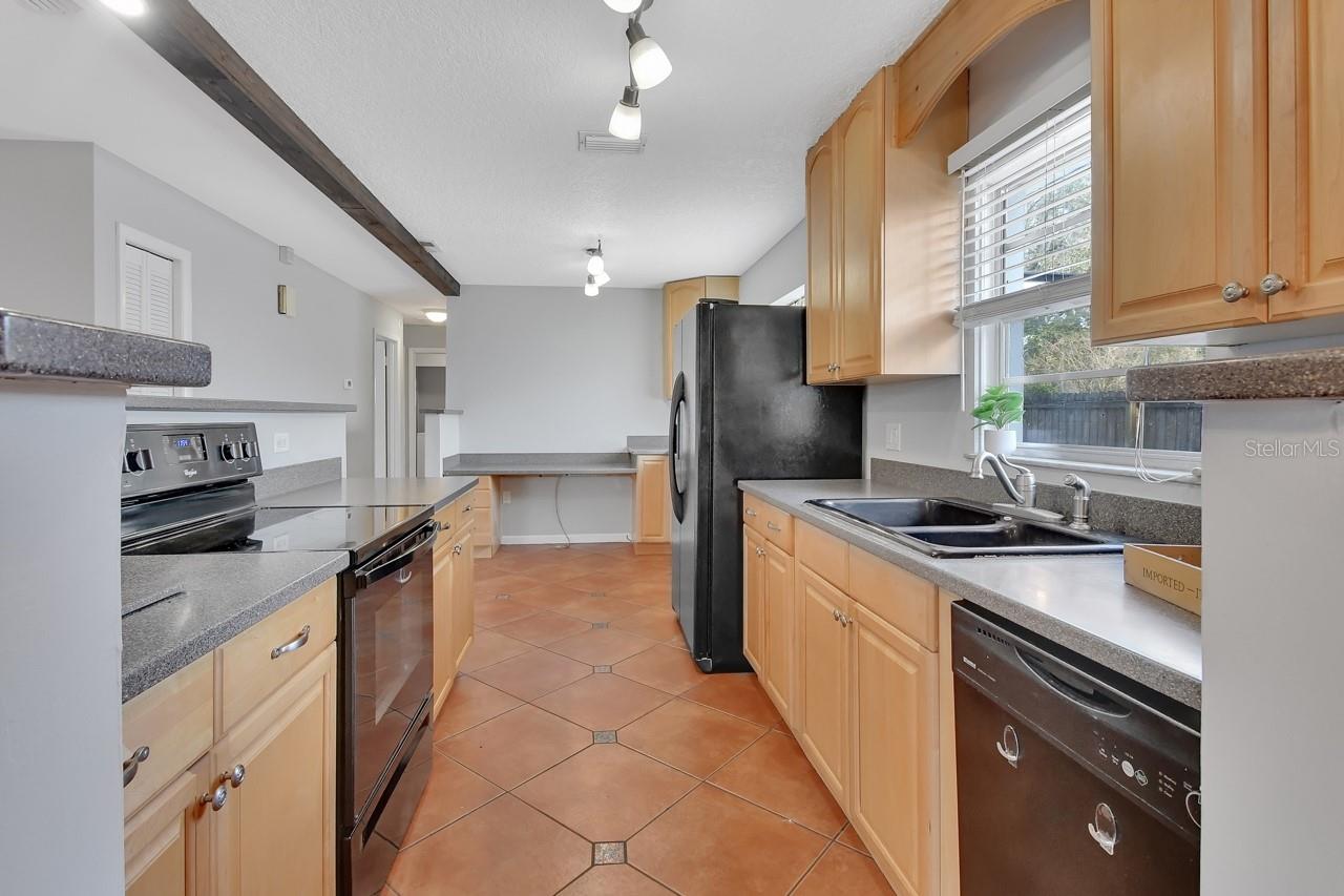 129 S MARYDELL AVE, DELAND, FL, 32720