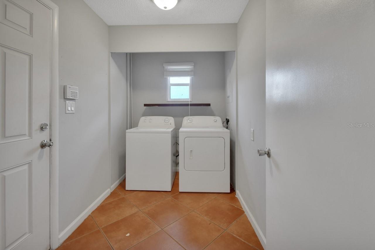 129 S MARYDELL AVE, DELAND, FL, 32720