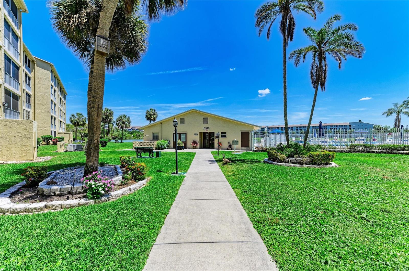 3829 LAKE BAYSHORE DR #511, BRADENTON, FL, 34205