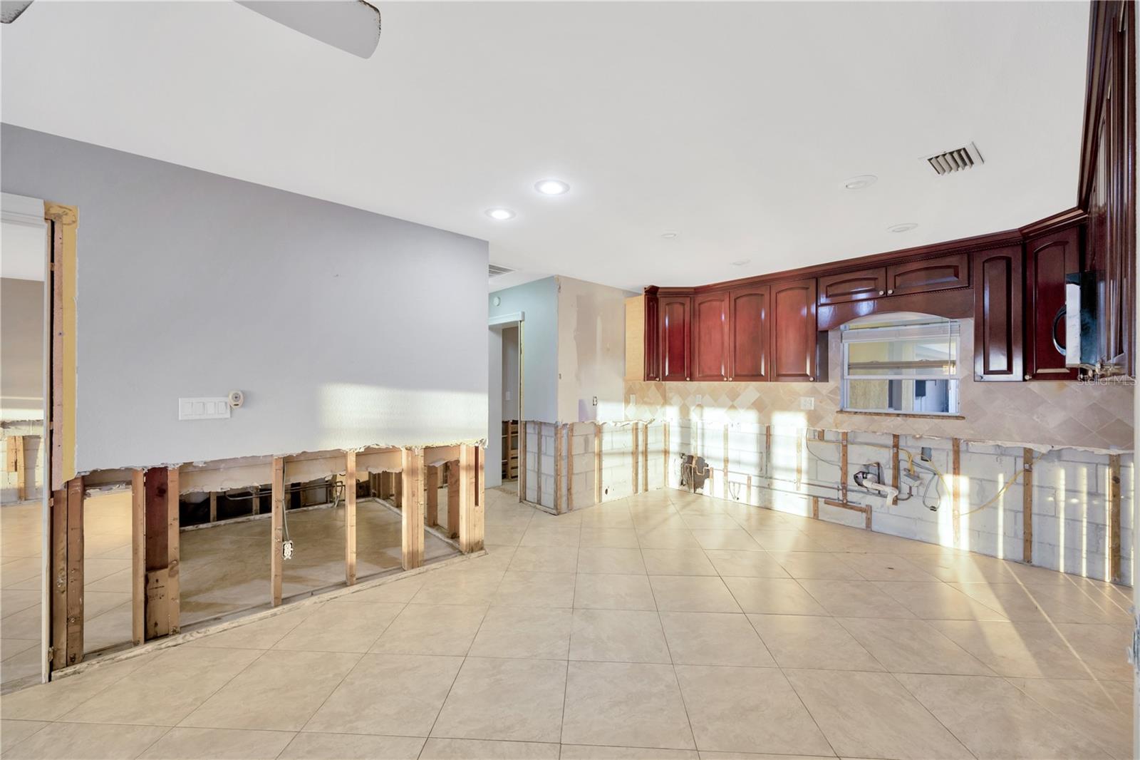 8841 W MILLPOINT RD, RIVERVIEW, FL, 33578