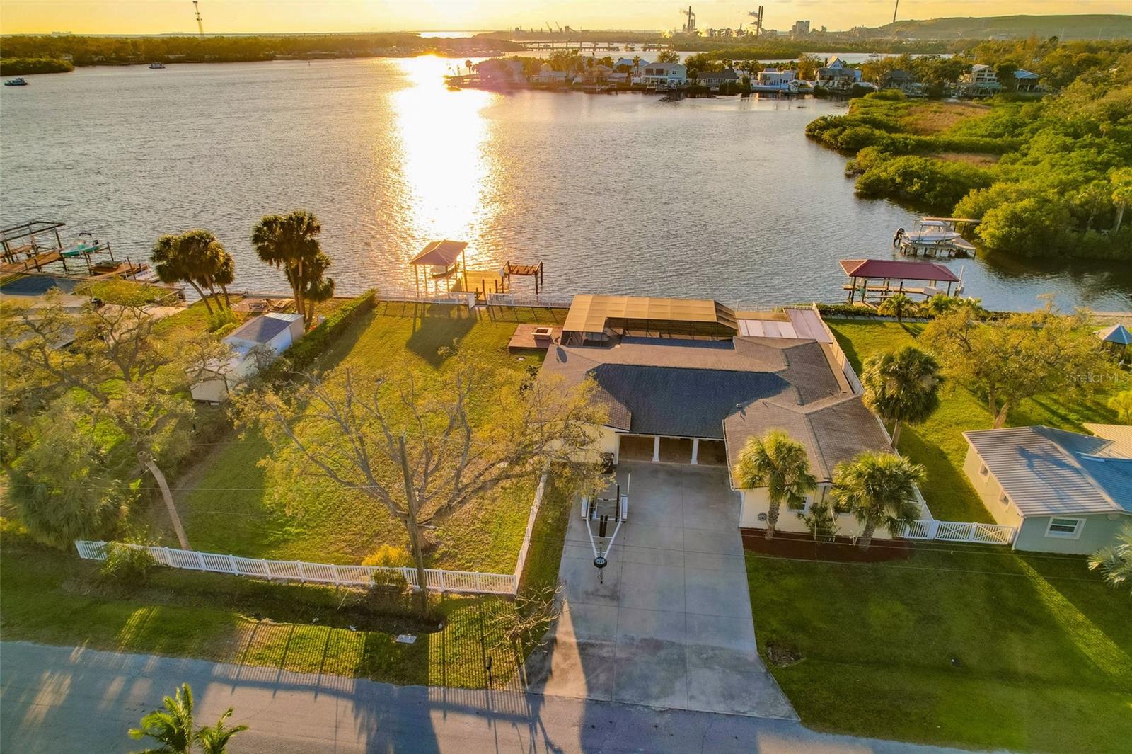 8841 W MILLPOINT RD, RIVERVIEW, FL, 33578