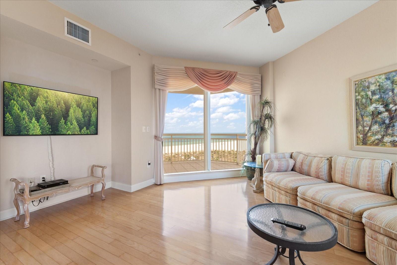 1200 GULF BLVD #906, CLEARWATER BEACH, FL, 33767
