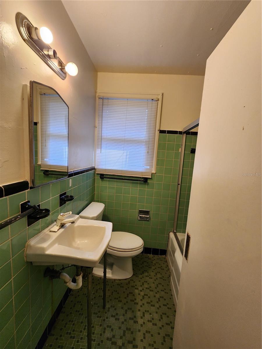 1013 NW 15 AVE, GAINESVILLE, FL, 32609