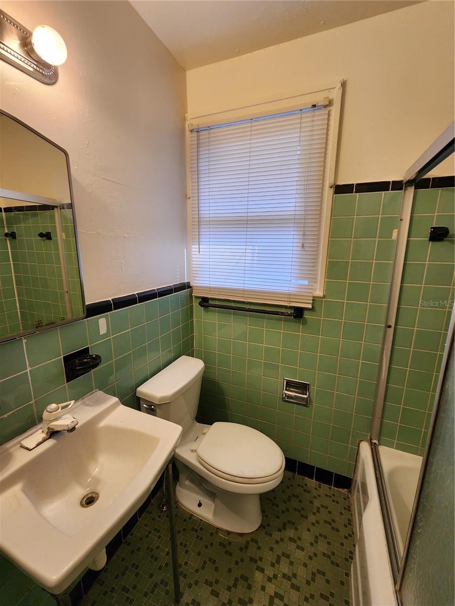 1013 NW 15 AVE, GAINESVILLE, FL, 32609