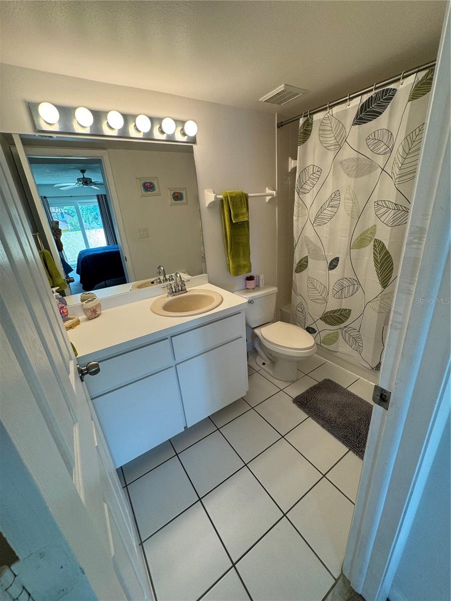 2571 CYPRUS DR #1-202, PALM HARBOR, FL, 34684