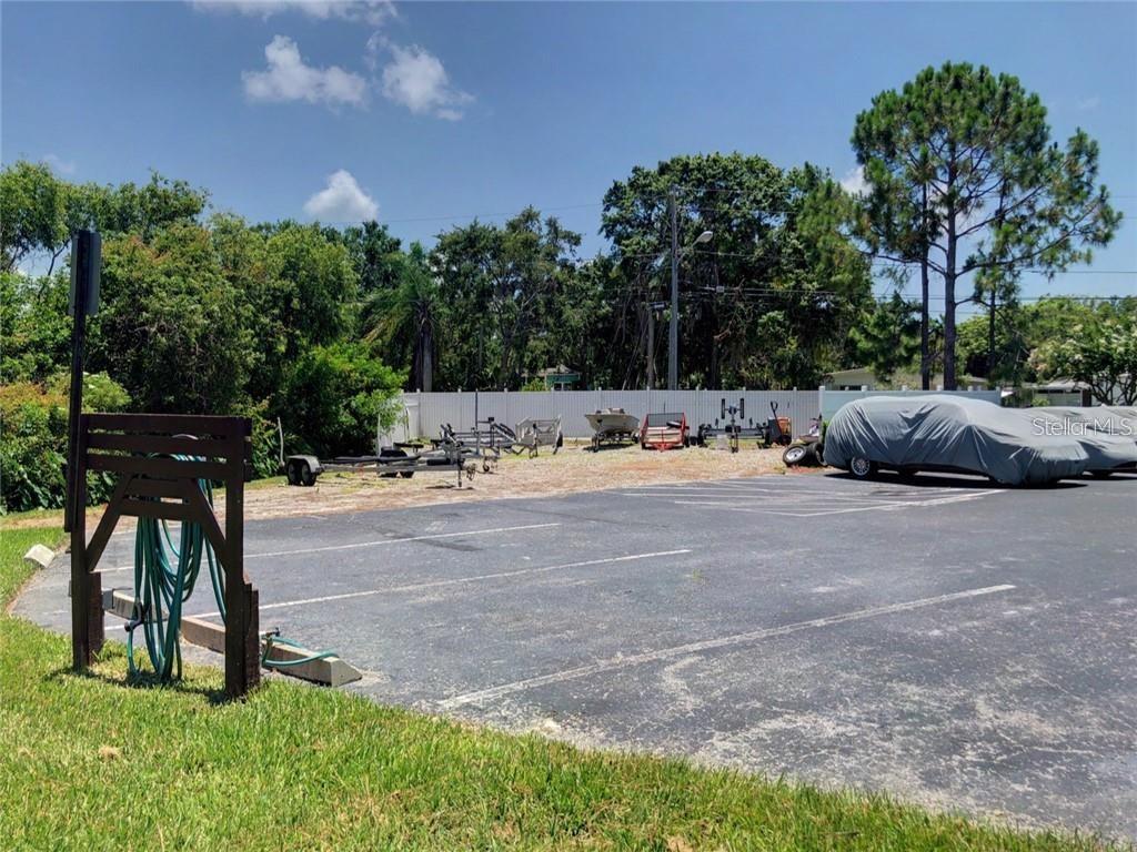 2571 CYPRUS DR #1-202, PALM HARBOR, FL, 34684