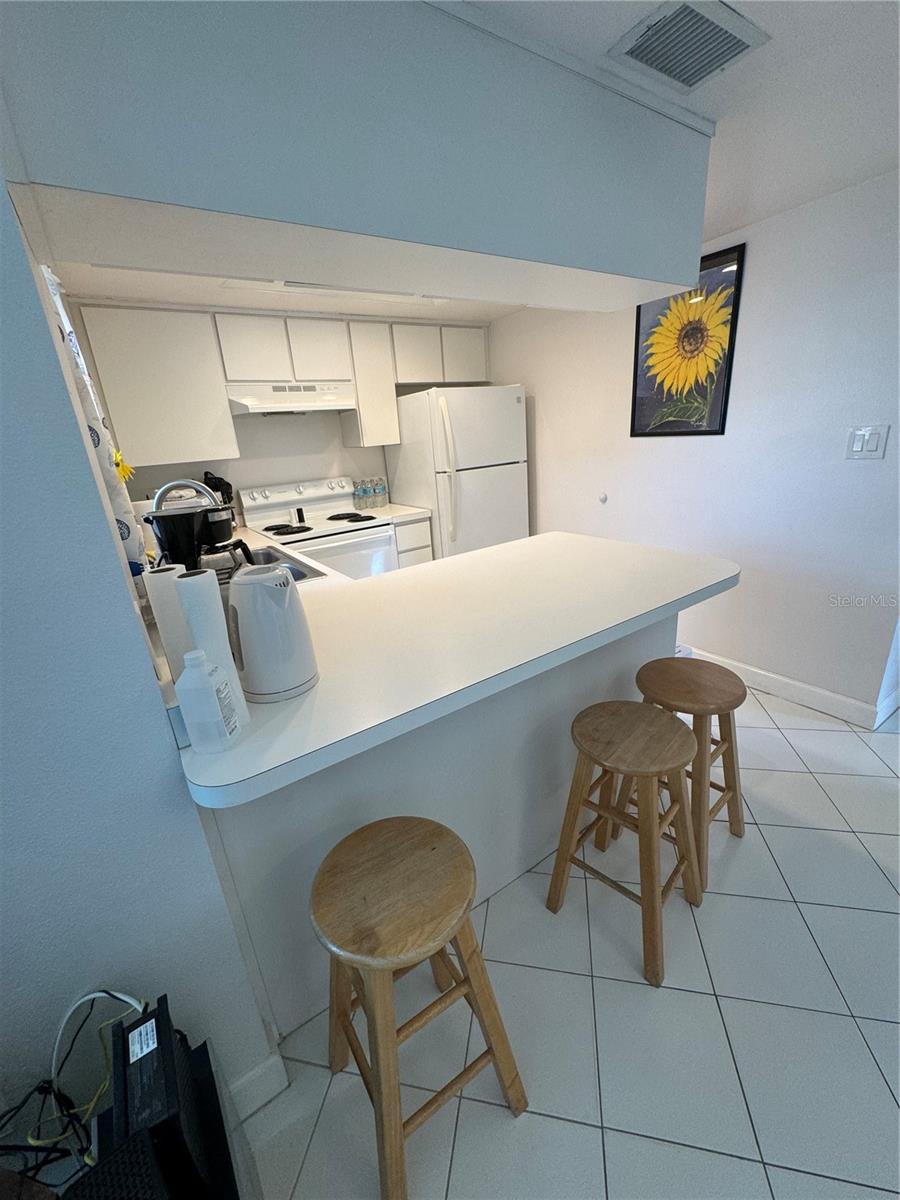 2571 CYPRUS DR #1-202, PALM HARBOR, FL, 34684