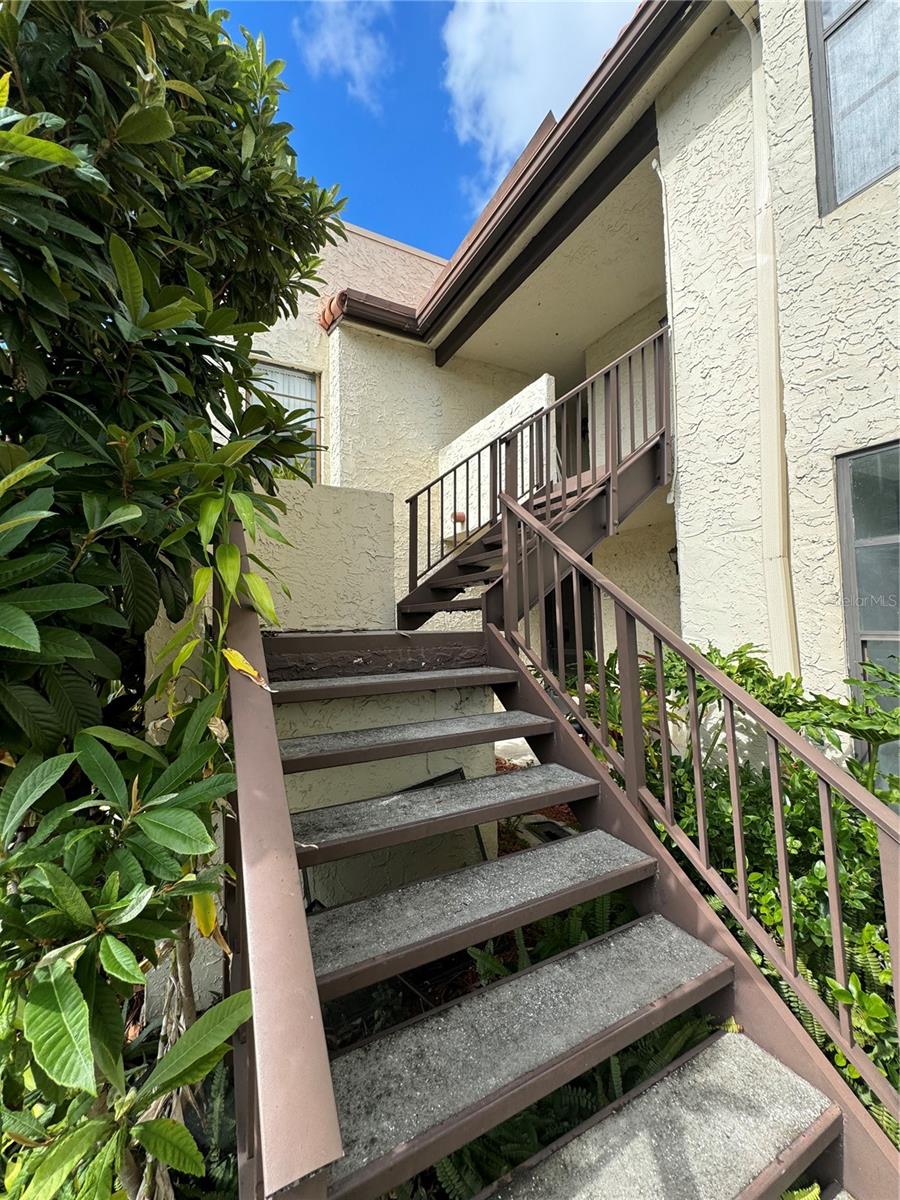 2571 CYPRUS DR #1-202, PALM HARBOR, FL, 34684