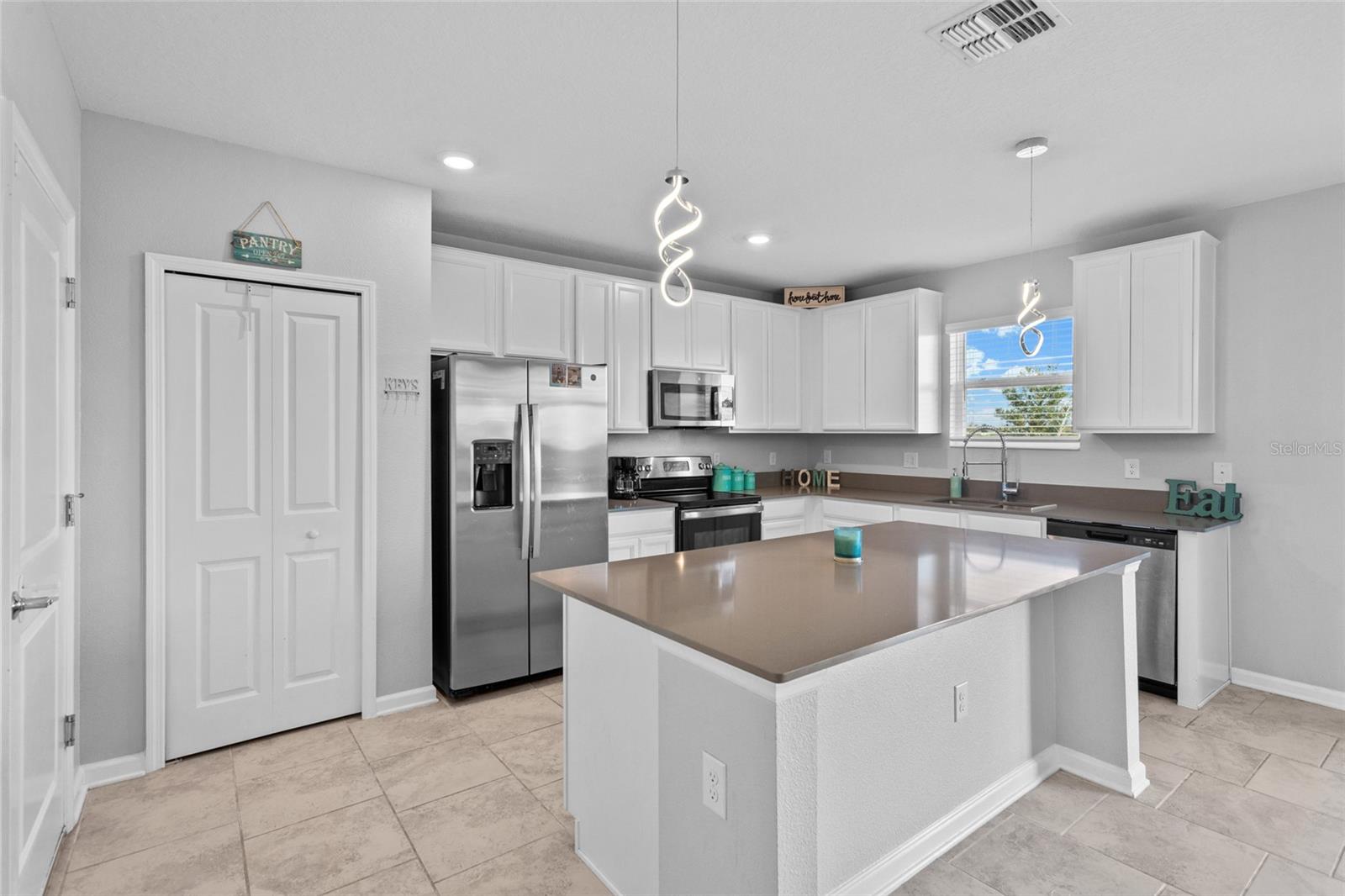 293 PINEYWOODS ST, ST CLOUD, FL, 34772
