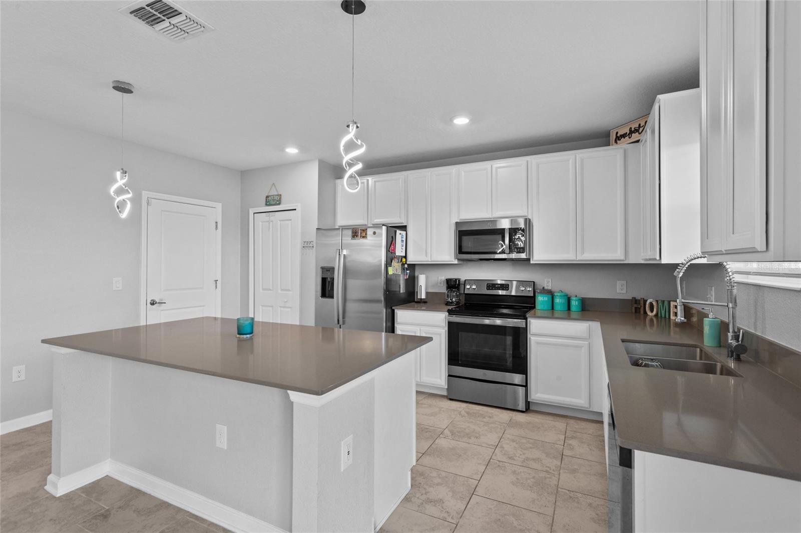 293 PINEYWOODS ST, ST CLOUD, FL, 34772