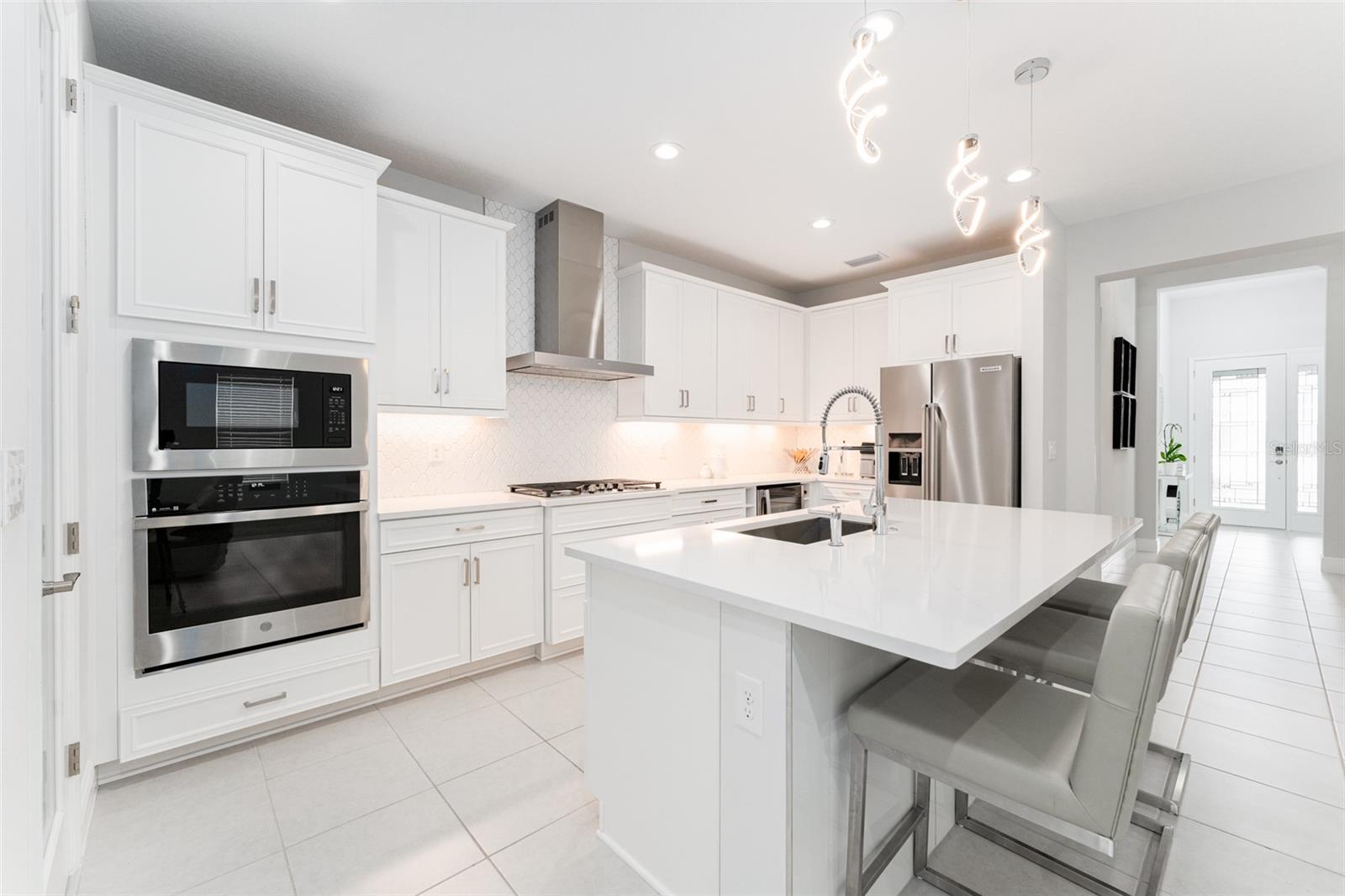 6202 HIDDEN BRANCH DR, APOLLO BEACH, FL, 33572