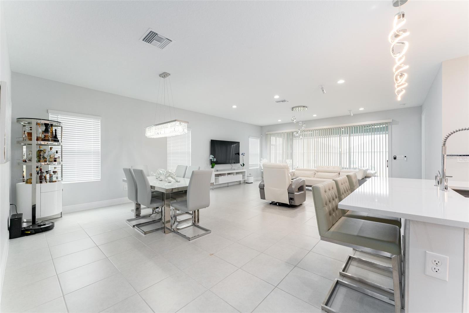 6202 HIDDEN BRANCH DR, APOLLO BEACH, FL, 33572