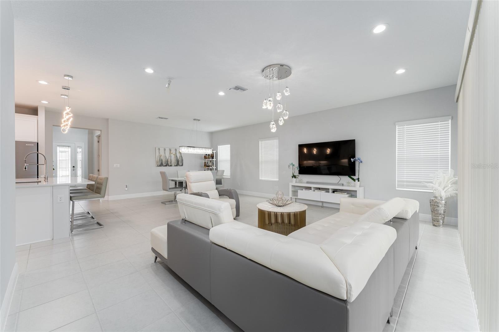 6202 HIDDEN BRANCH DR, APOLLO BEACH, FL, 33572
