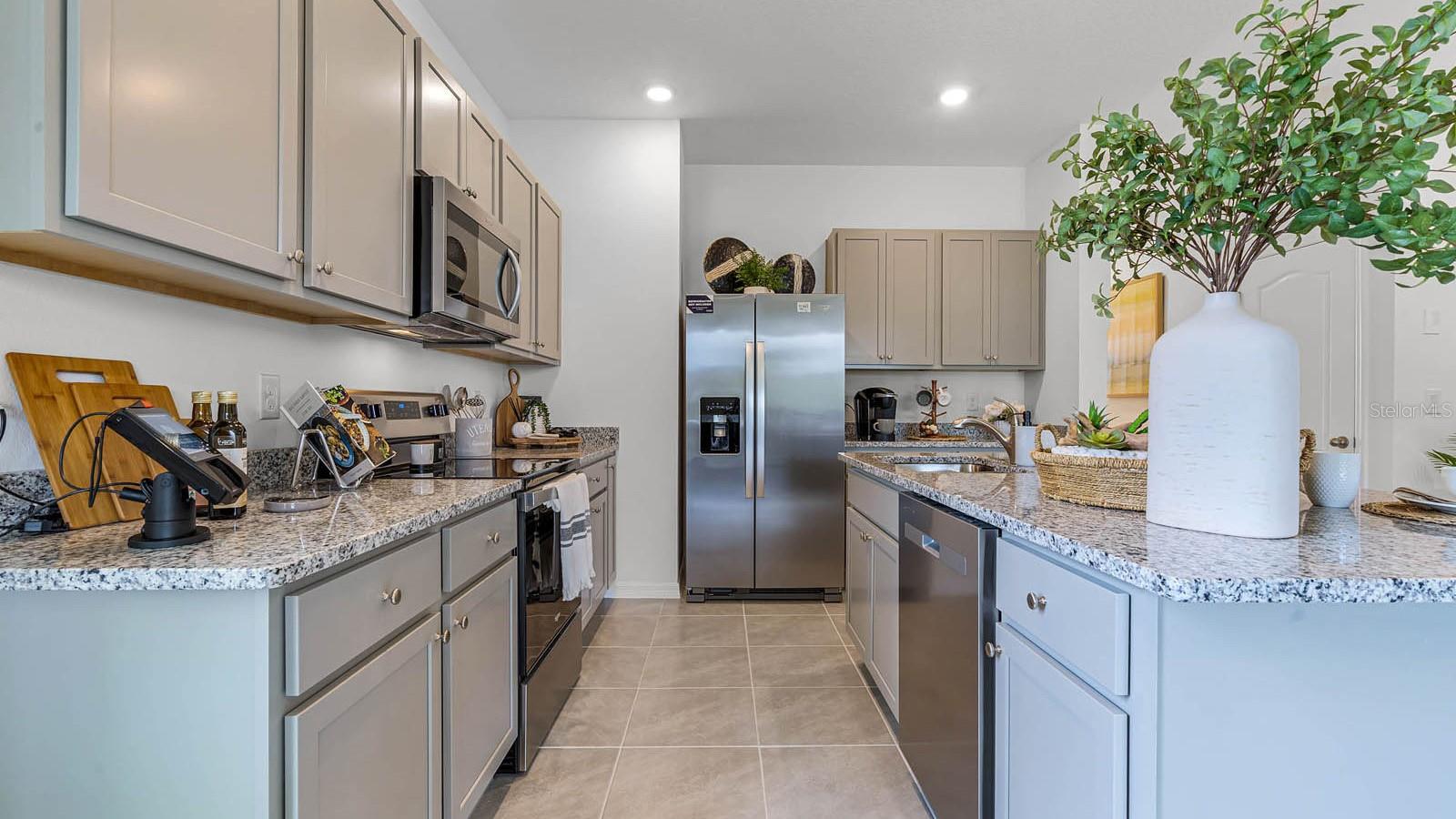994 LIDO DR, HOWEY IN THE HILLS, FL, 34737