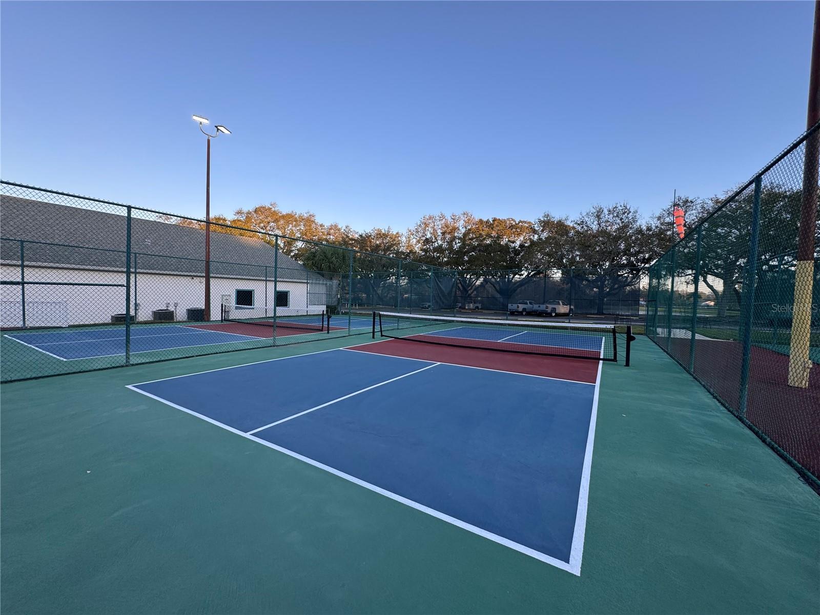 25124 TWELVE OAKS RD, LEESBURG, FL, 34748