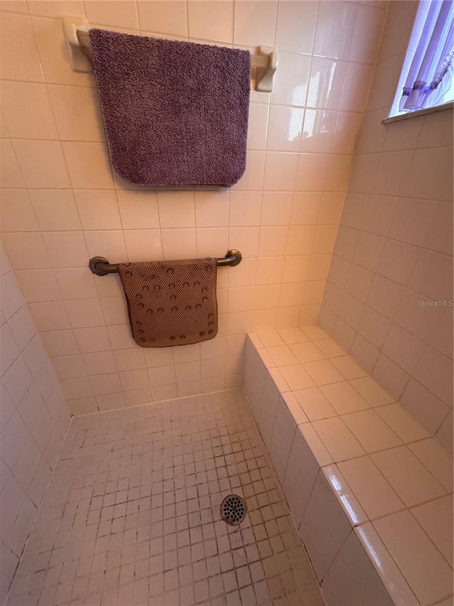 25124 TWELVE OAKS RD, LEESBURG, FL, 34748