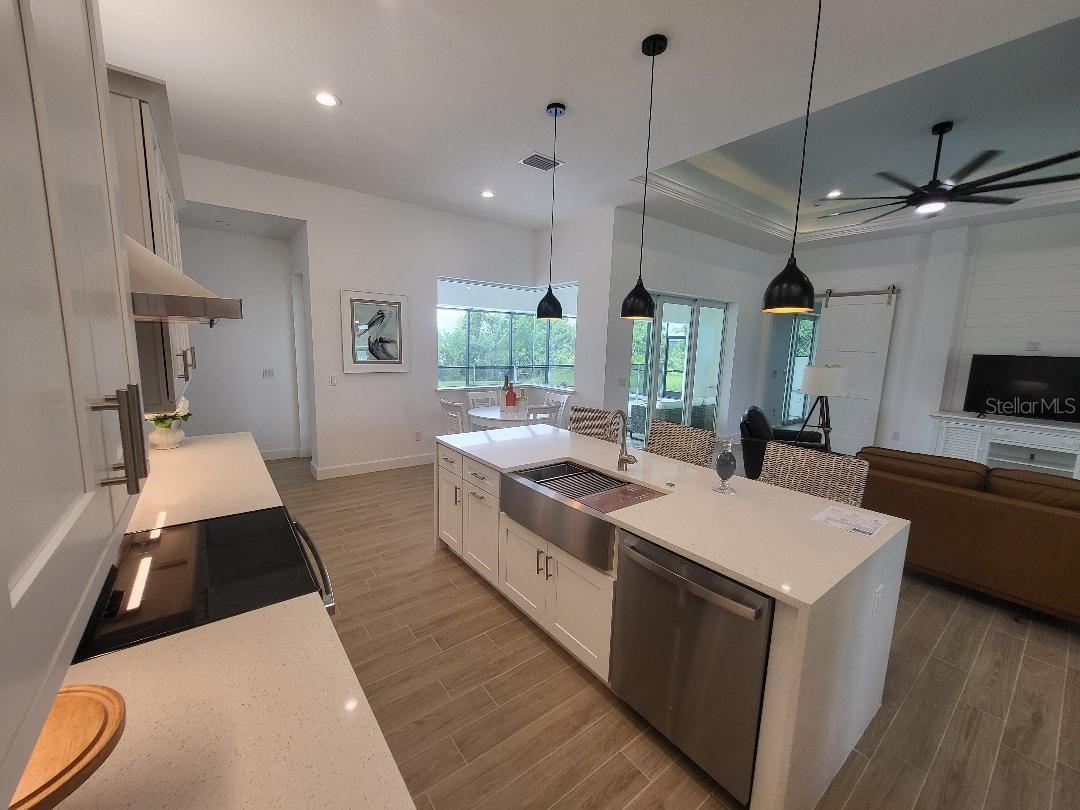 418 ROTONDA CIR, ROTONDA WEST, FL, 33947