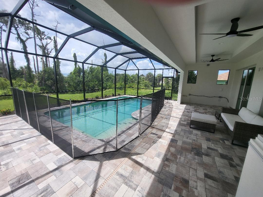 418 ROTONDA CIR, ROTONDA WEST, FL, 33947