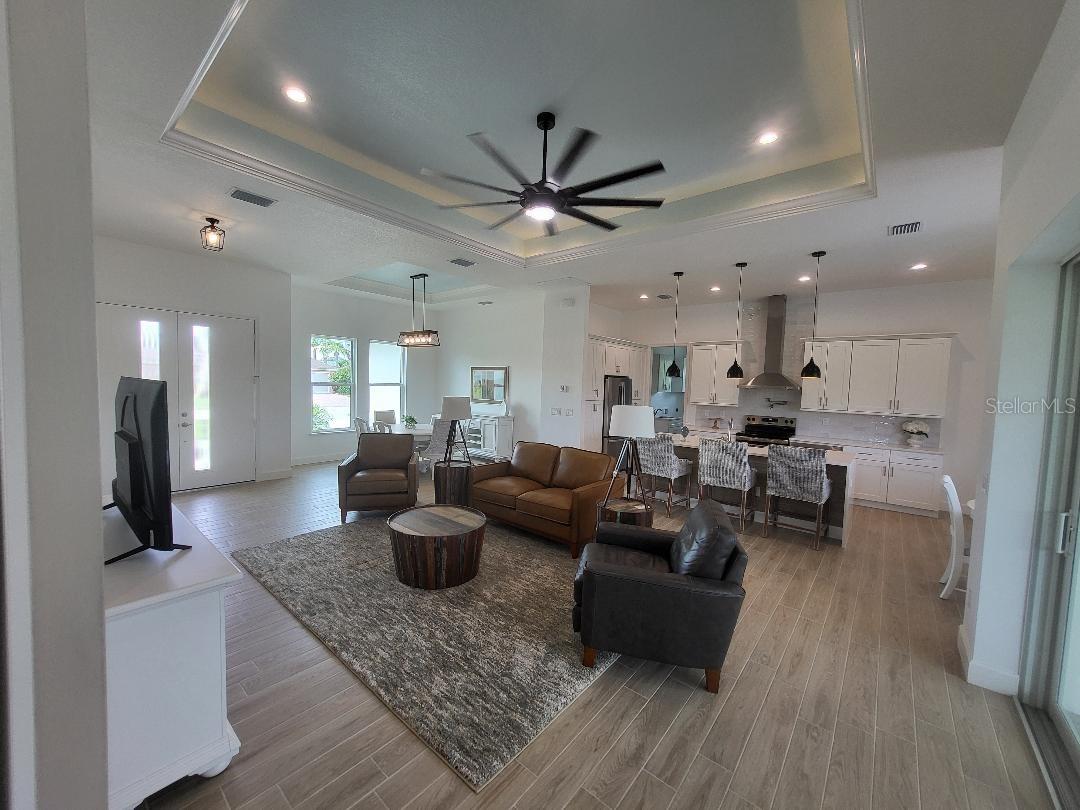 418 ROTONDA CIR, ROTONDA WEST, FL, 33947
