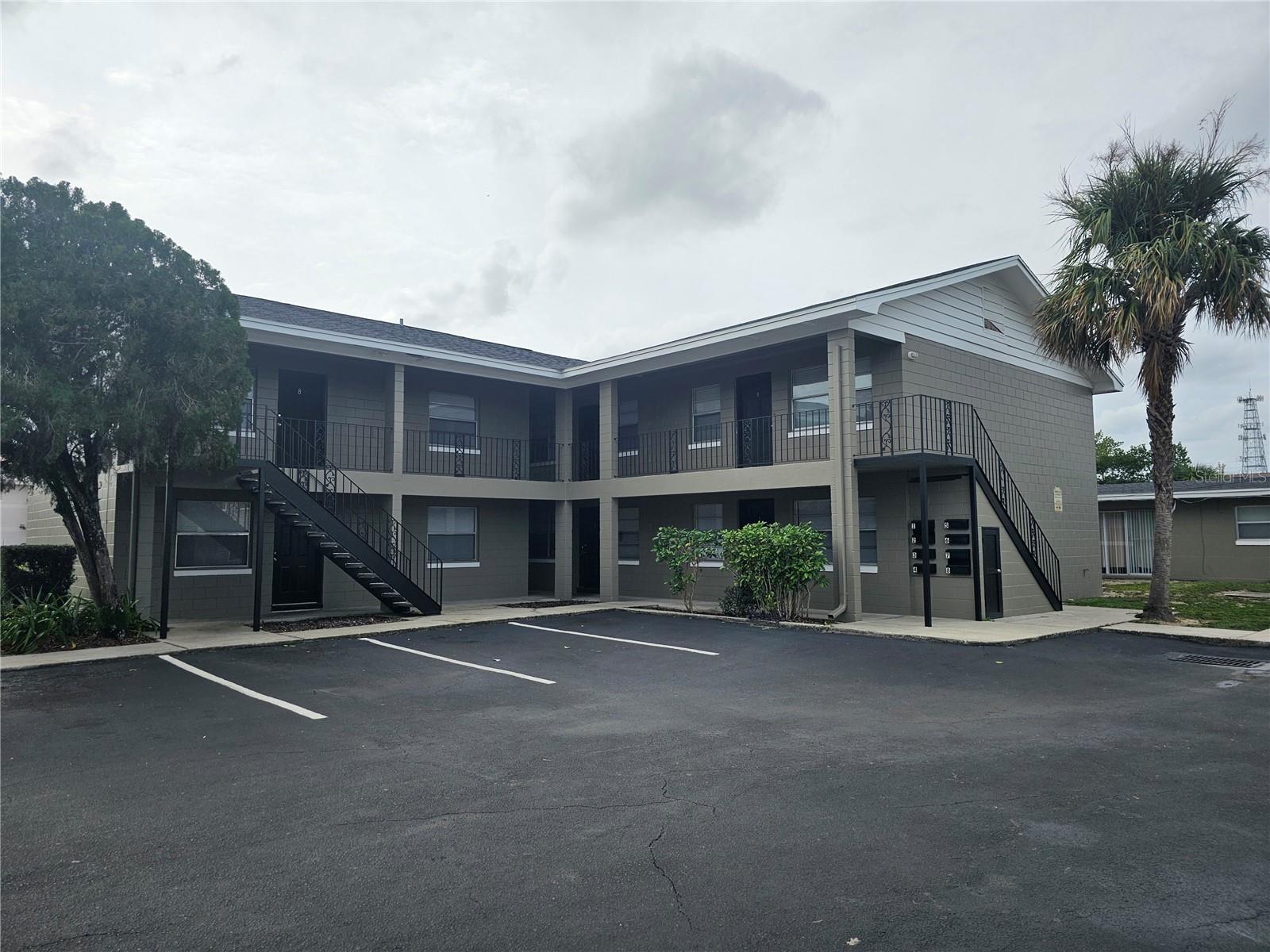 131 AVENUE B NE #4, WINTER HAVEN, FL, 33881