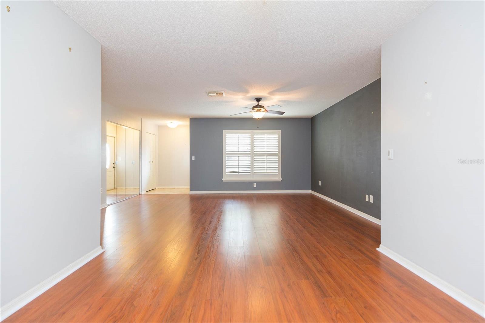 1816 N PEBBLE BEACH BLVD, SUN CITY CENTER, FL, 33573