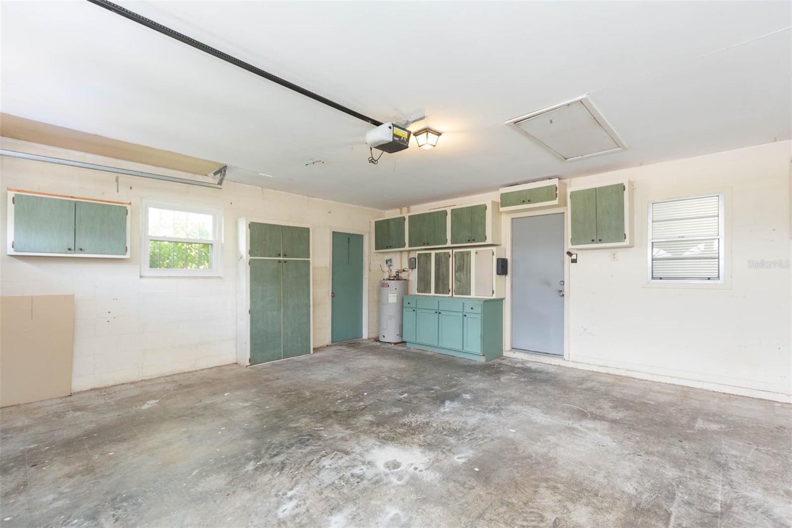 1816 N PEBBLE BEACH BLVD, SUN CITY CENTER, FL, 33573