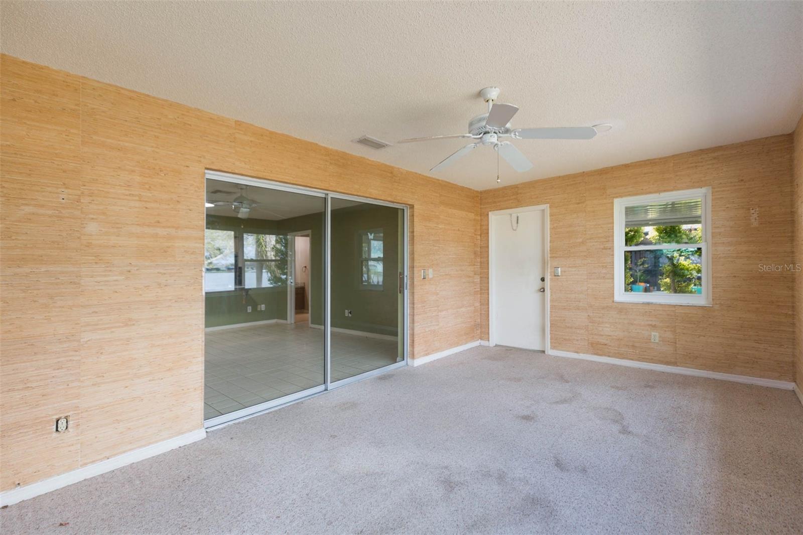 1816 N PEBBLE BEACH BLVD, SUN CITY CENTER, FL, 33573