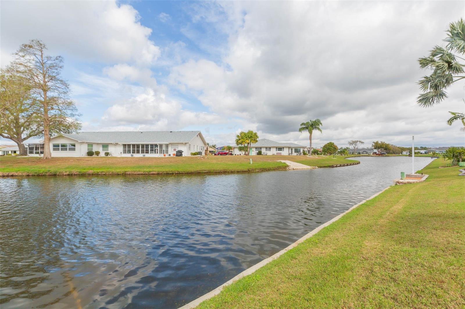 1816 N PEBBLE BEACH BLVD, SUN CITY CENTER, FL, 33573