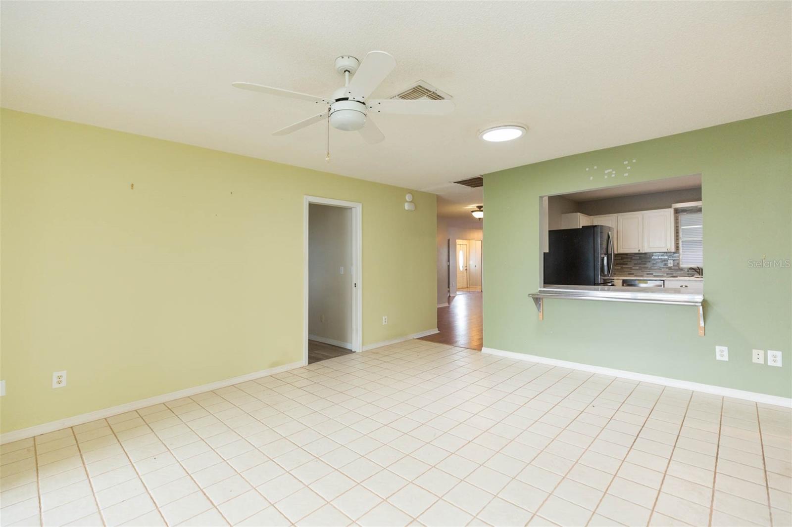1816 N PEBBLE BEACH BLVD, SUN CITY CENTER, FL, 33573