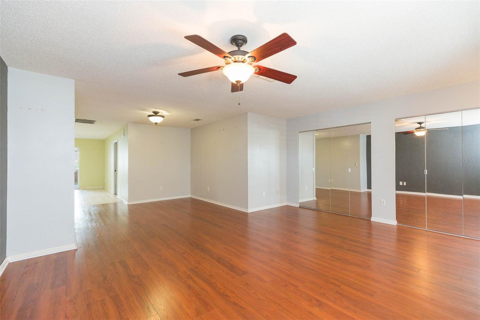 1816 N PEBBLE BEACH BLVD, SUN CITY CENTER, FL, 33573