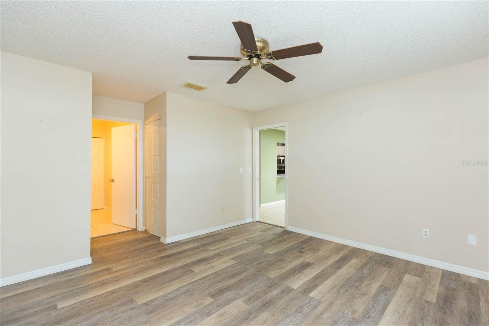 1816 N PEBBLE BEACH BLVD, SUN CITY CENTER, FL, 33573