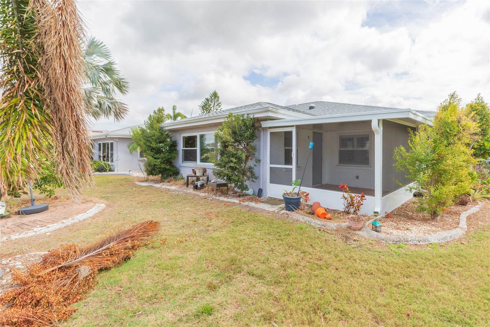 1816 N PEBBLE BEACH BLVD, SUN CITY CENTER, FL, 33573