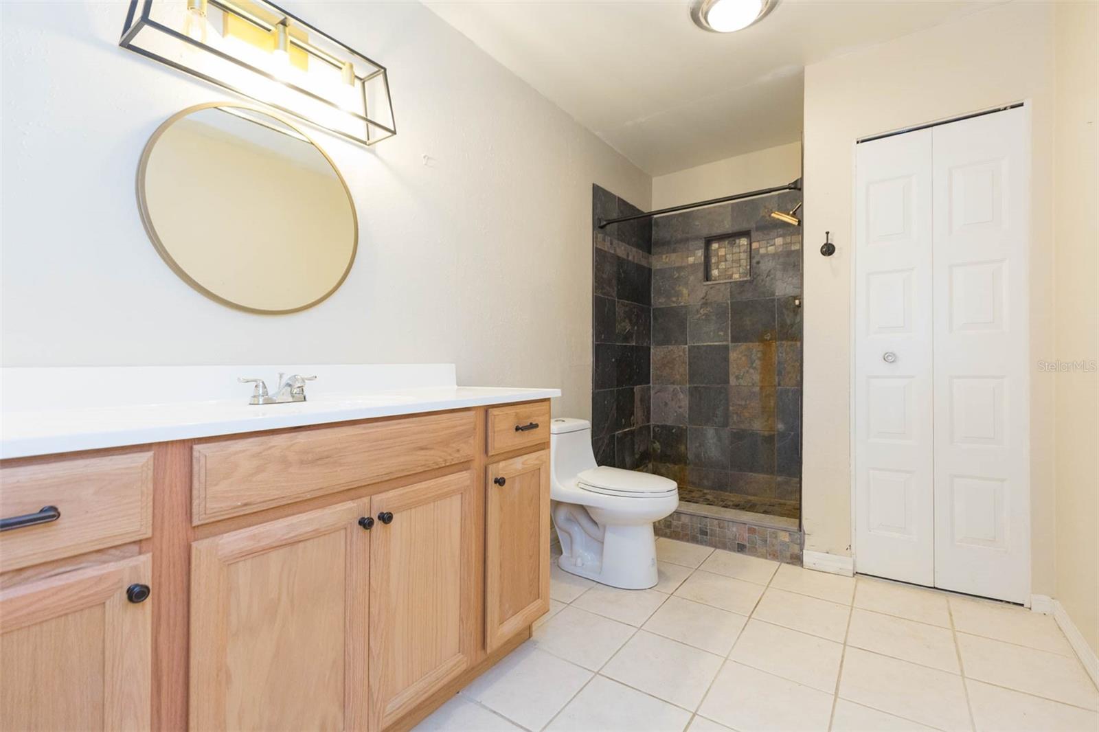 1816 N PEBBLE BEACH BLVD, SUN CITY CENTER, FL, 33573